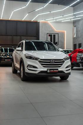 HYUNDAI TUCSON 1.6 16V T-GDI GASOLINA GLS ECOSHIFT HYUNDAI TUCSON 1.6 16V T-GDI GASOLINA GLS ECOSHIFT